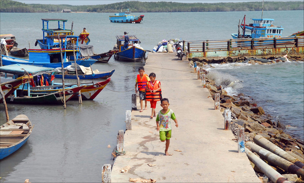 [-]Hòn[-]đảo[-]hoang[-]sơ[-]ngay[-]ngoại[-]thành[-]Sài[-]Gòn
